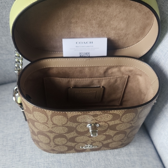 Coach Mini Brown and Green Signature Bag - Picture 2 of 8